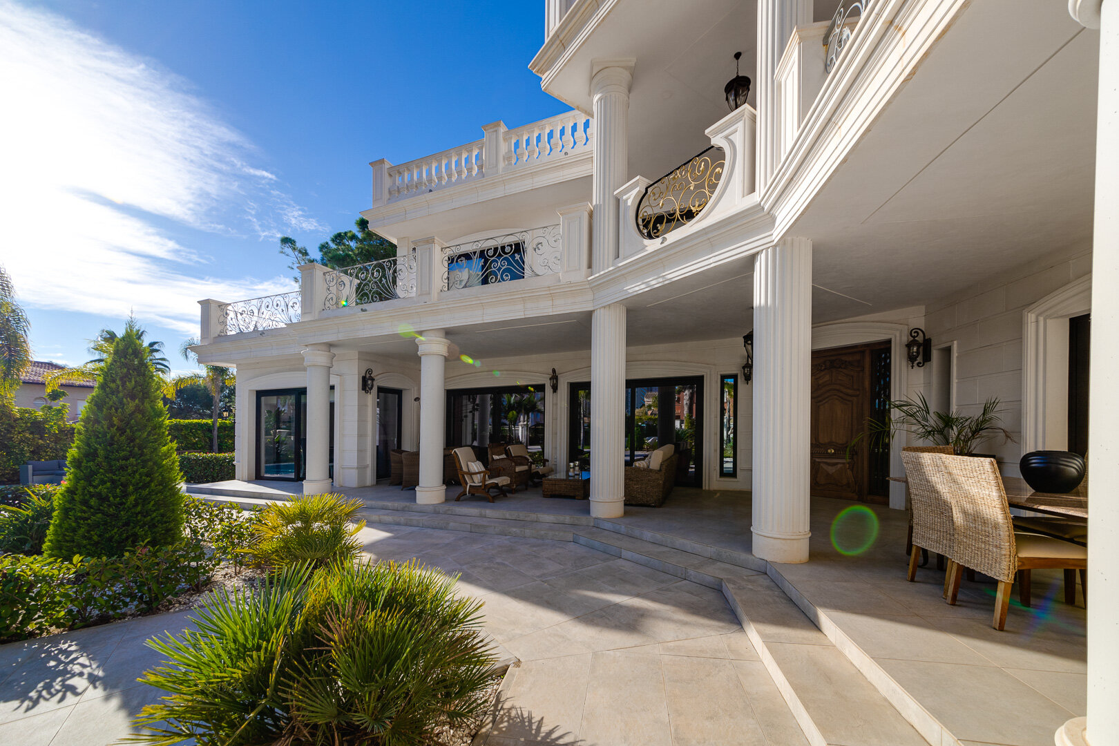5 Bedroom Classic Luxury Villa with Modern Construction - Campoamor