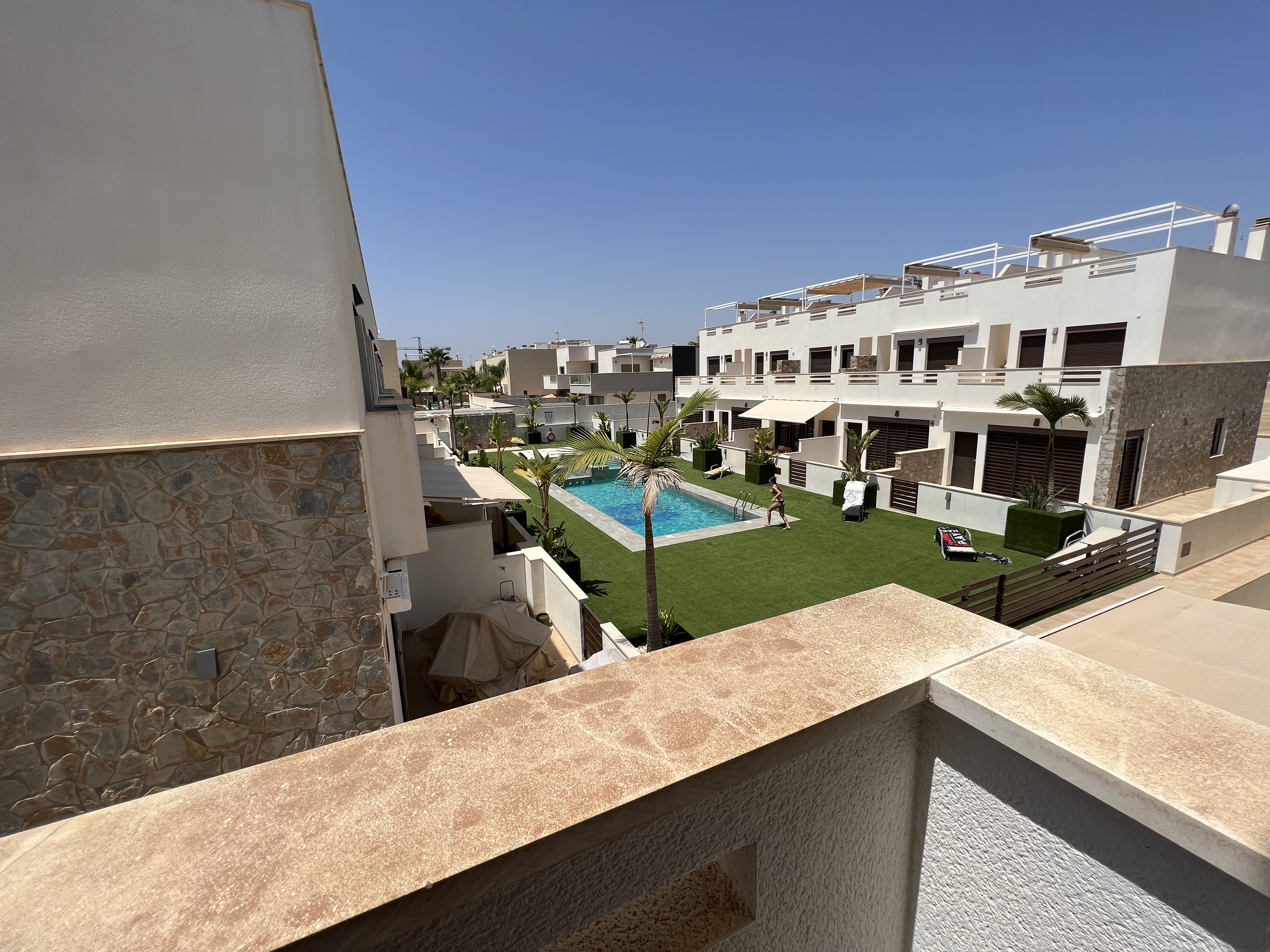 3 BED MODERN TOWNHOUSE ONLY 250 M TO THE BEACH,TORRE DE LA HORADADA