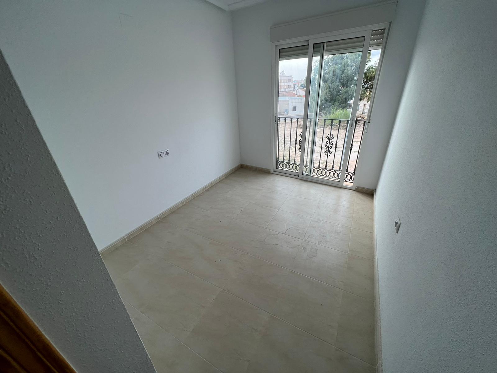 LARGE 3 BED APARTMENT IN LOS MONTESINOS